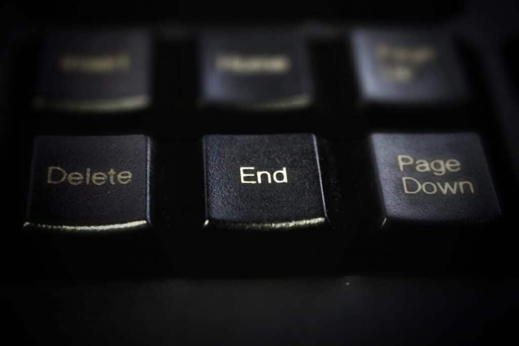 Tastatur Ende Austritt Titelbild